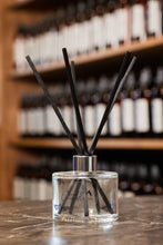 Load image into Gallery viewer, Amber Musk